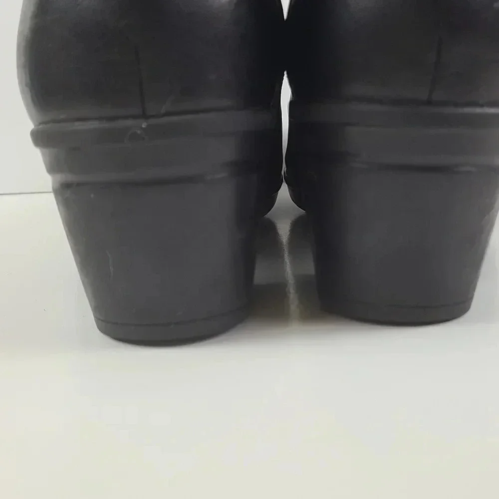 Clarks Black Emslie Twist Ankle Boots Size 10 Zipper Sides 2